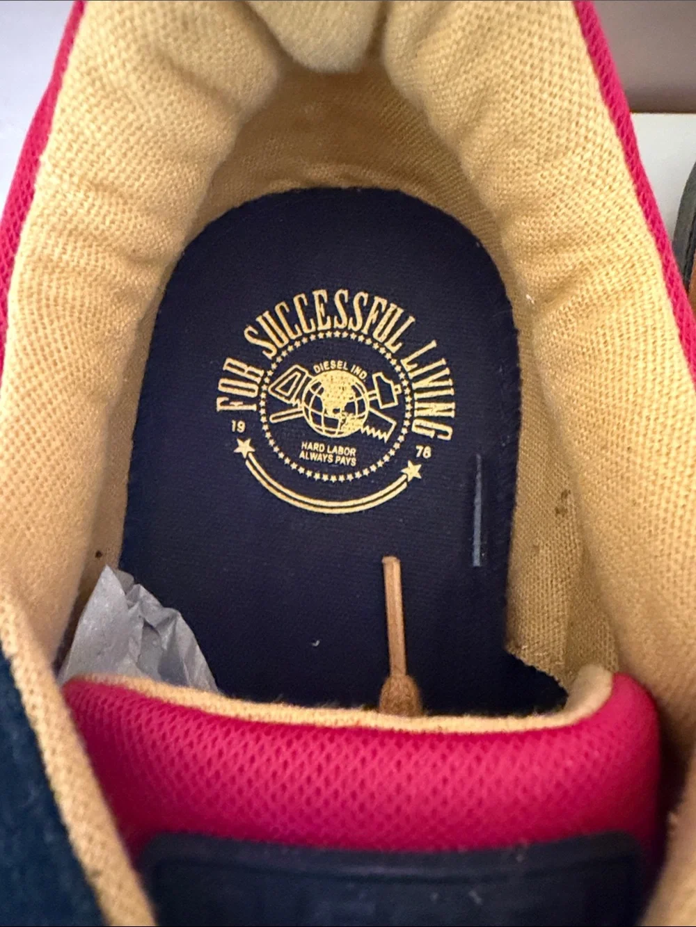 Diesel Men’s Black, Red & Yellow Gunner Low-Top Sneaker